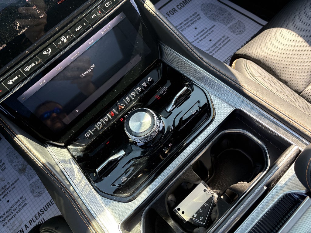 2023 Jeep Grand Wagoneer Series III