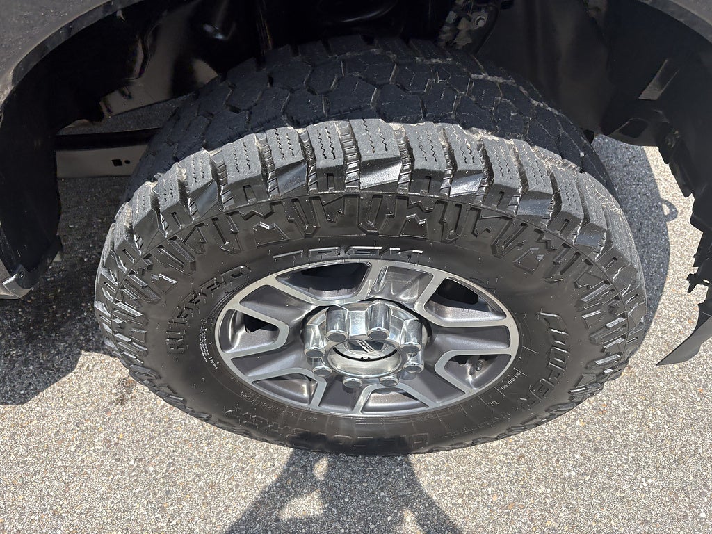 2023 Ford Super Duty F-250 SRW Lariat