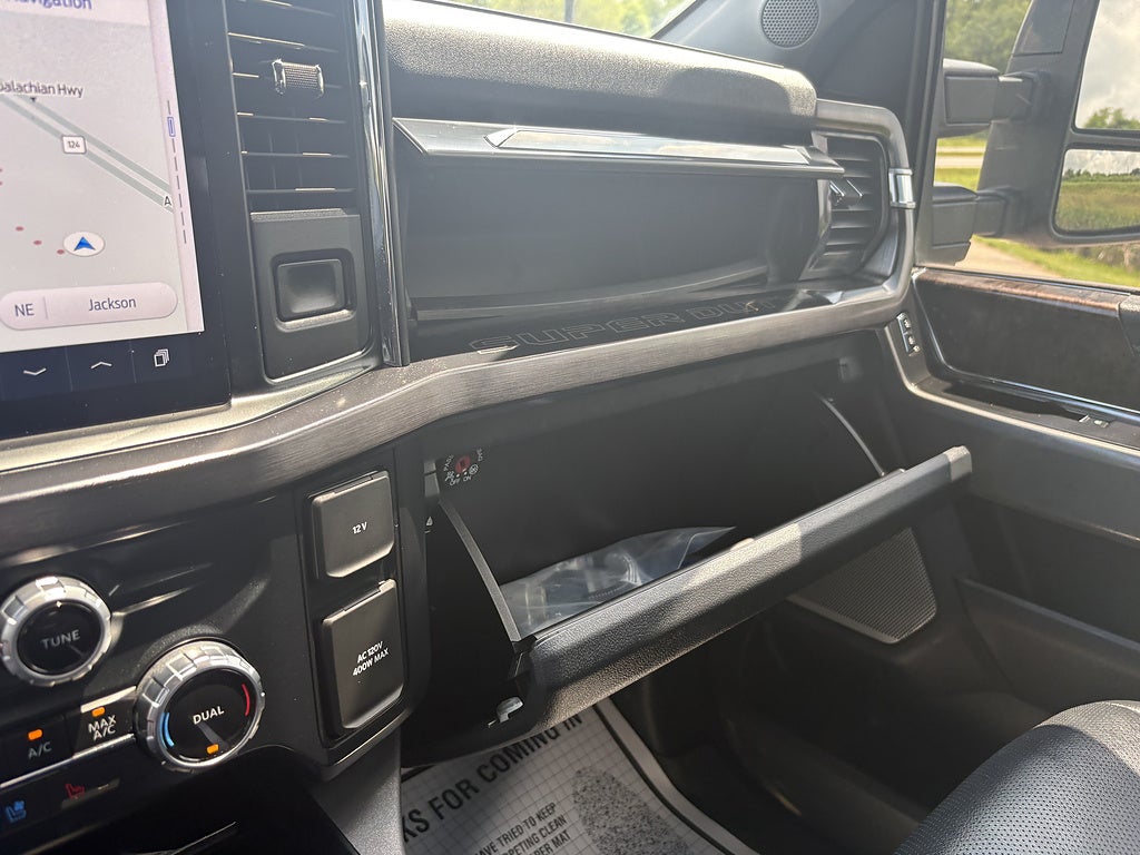 2023 Ford Super Duty F-250 SRW Lariat