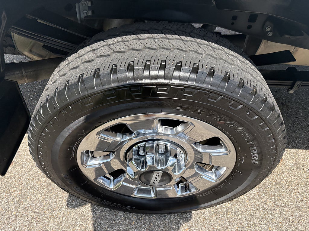 2026 Ford Super Duty F-350 SRW Lariat