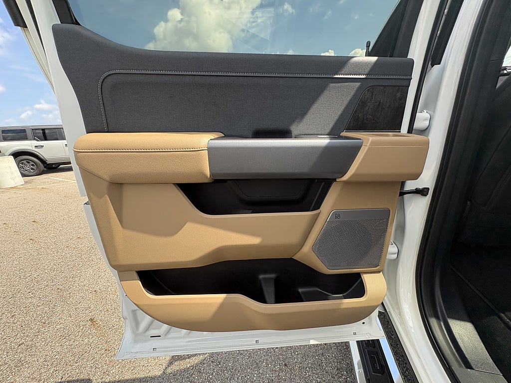 2026 Ford Super Duty F-350 SRW Lariat