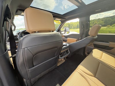 2026 Ford Super Duty F-350 SRW Lariat