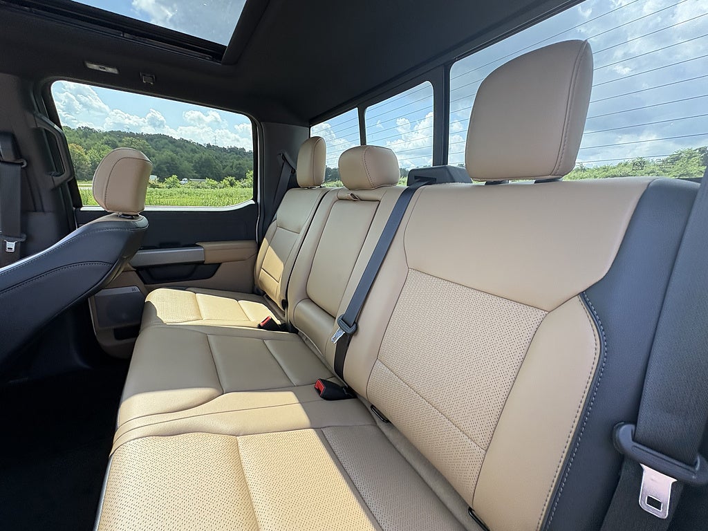 2026 Ford Super Duty F-350 SRW Lariat