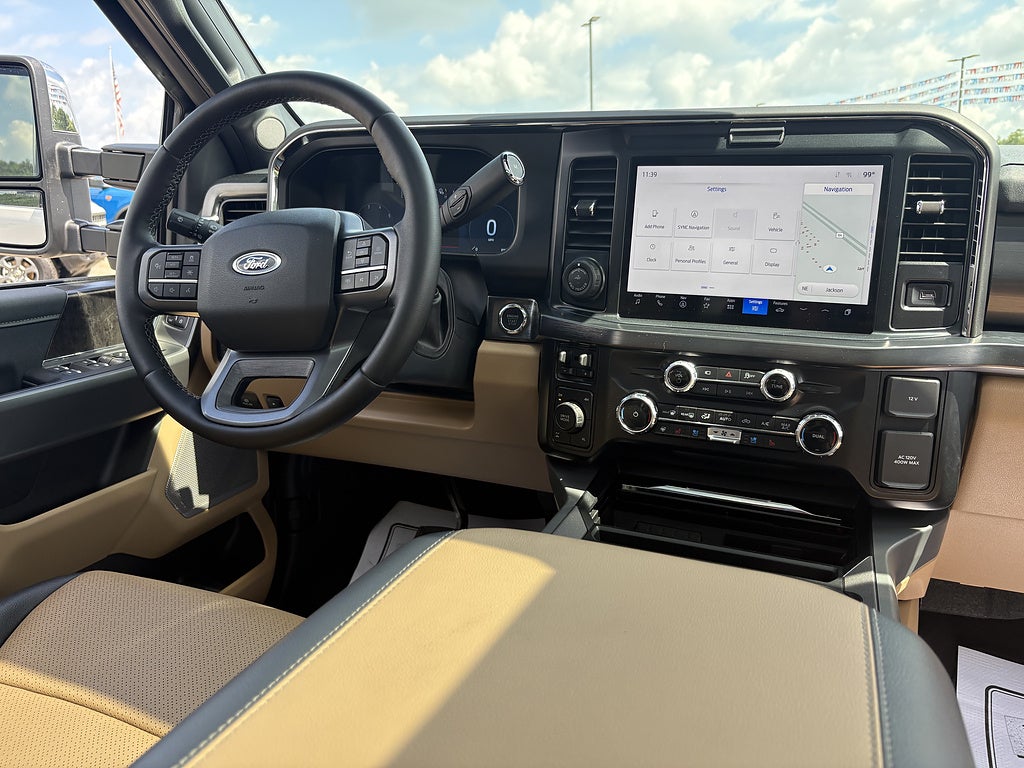 2026 Ford Super Duty F-350 SRW Lariat