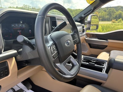 2026 Ford Super Duty F-350 SRW Lariat