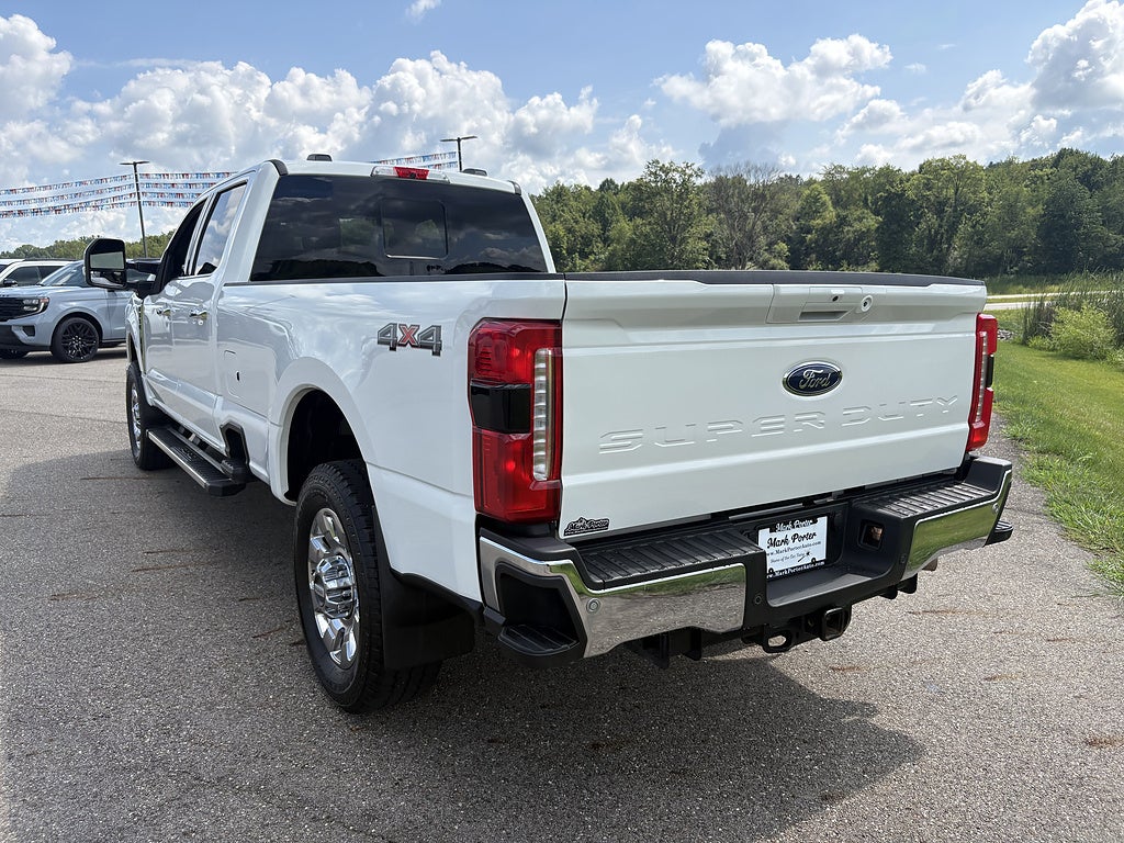 2026 Ford Super Duty F-350 SRW Lariat