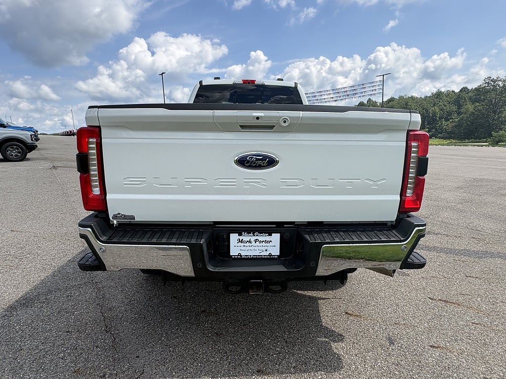 2026 Ford Super Duty F-350 SRW Lariat