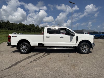 2026 Ford Super Duty F-350 SRW Lariat