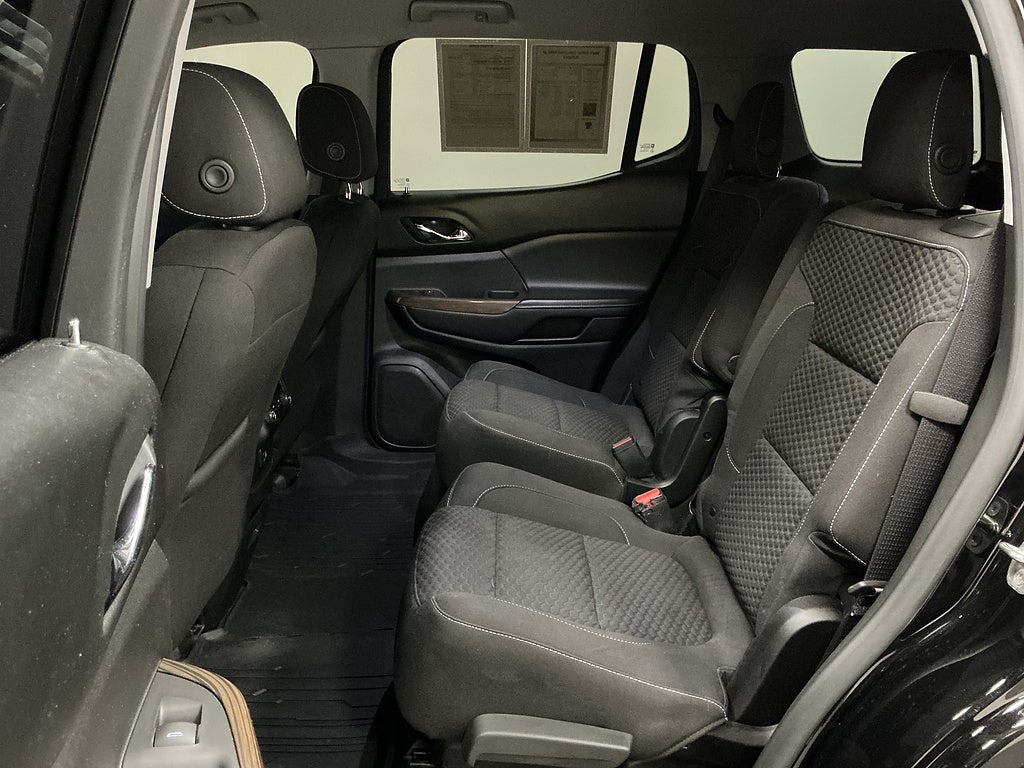 2017 GMC Acadia SLE-2
