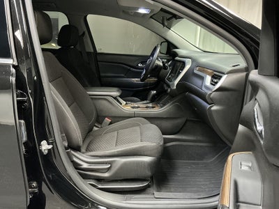 2017 GMC Acadia SLE-2