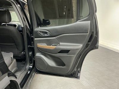 2017 GMC Acadia SLE-2