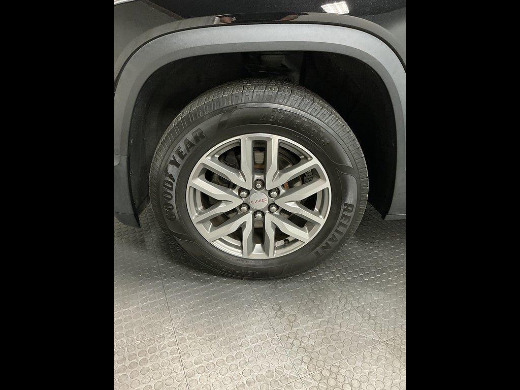 2017 GMC Acadia SLE-2