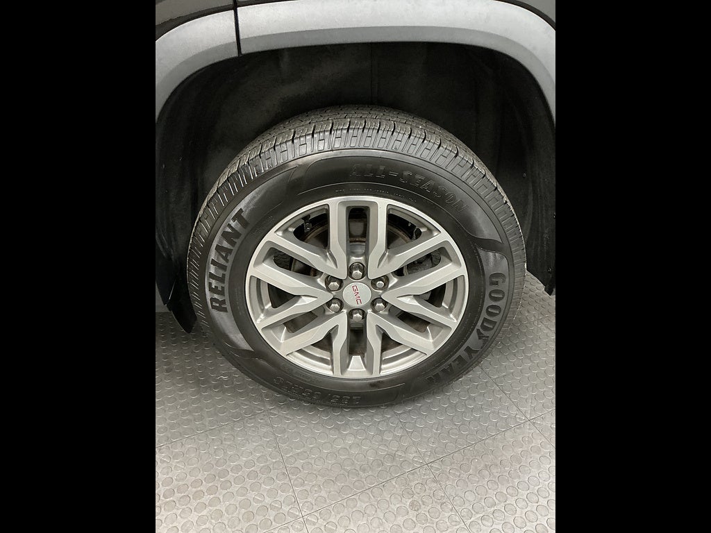 2017 GMC Acadia SLE-2
