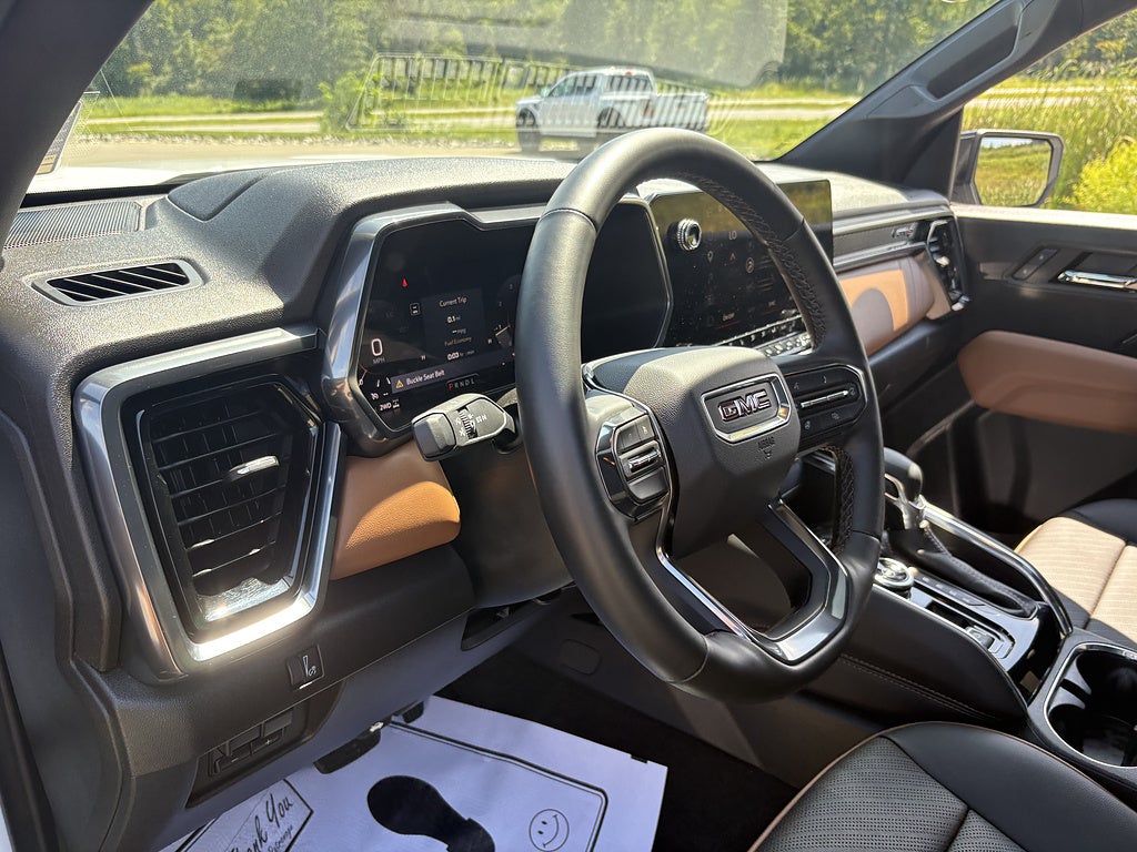 2024 GMC Canyon AT4