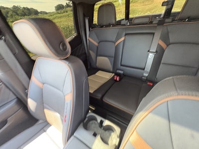 2024 GMC Canyon AT4