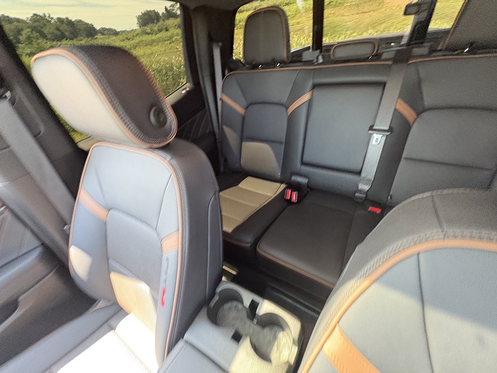 2024 GMC Canyon AT4