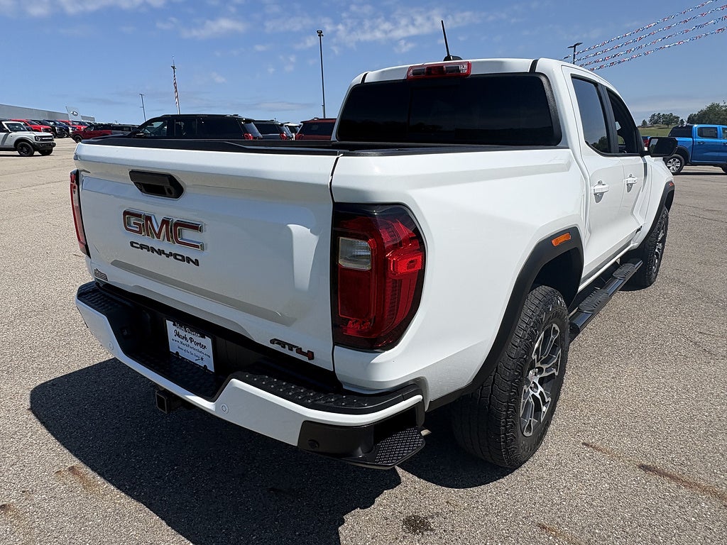 2024 GMC Canyon AT4