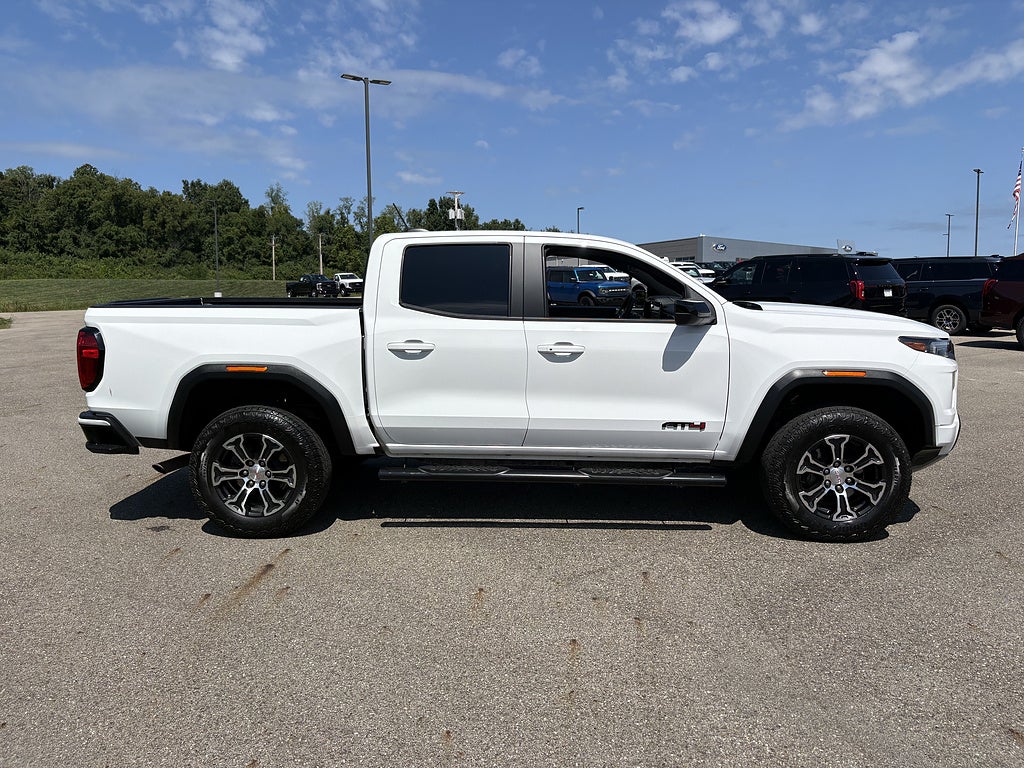 2024 GMC Canyon AT4