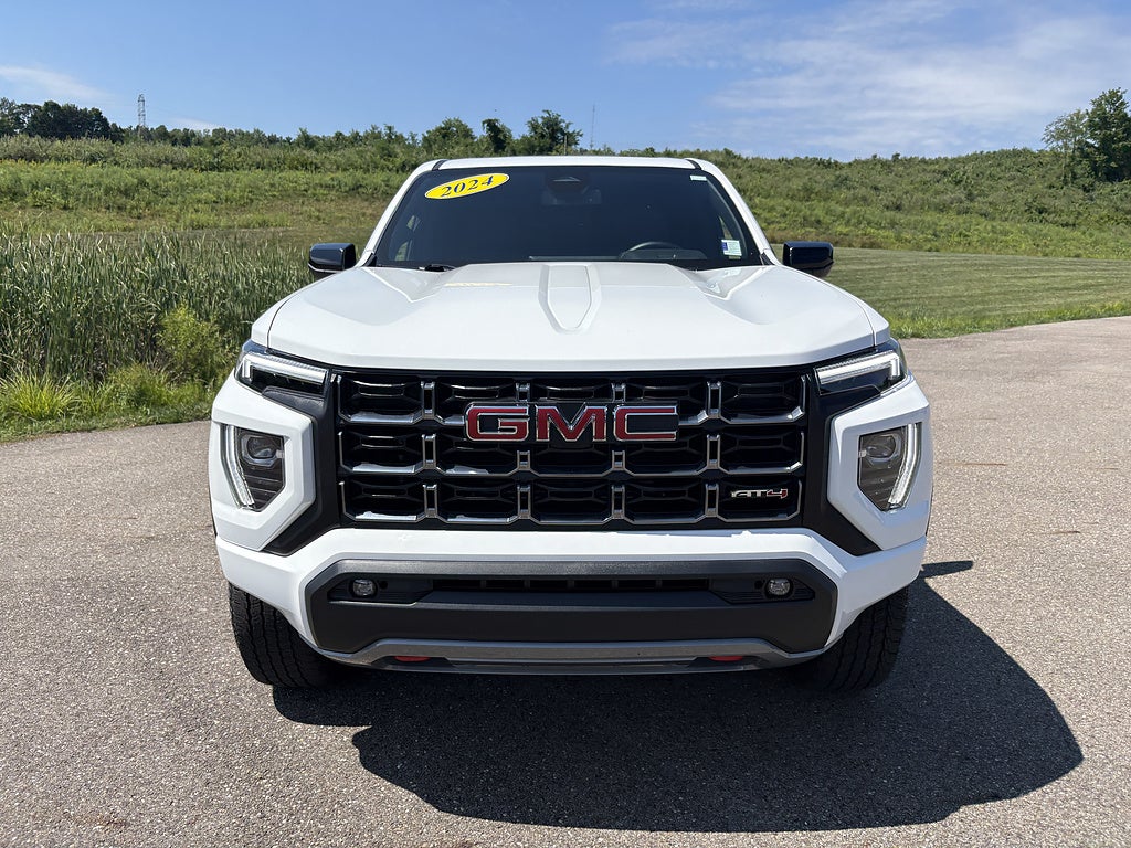 2024 GMC Canyon AT4