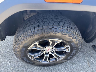 2024 GMC Canyon AT4
