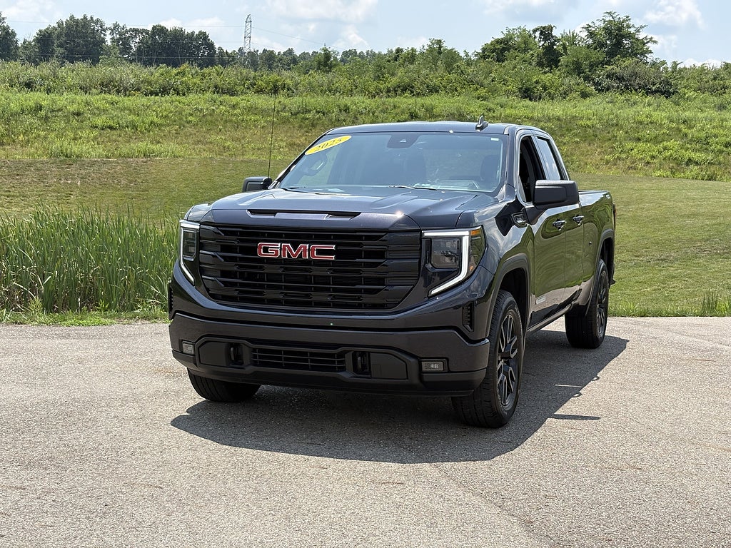 2025 GMC Sierra 1500 Elevation Standard