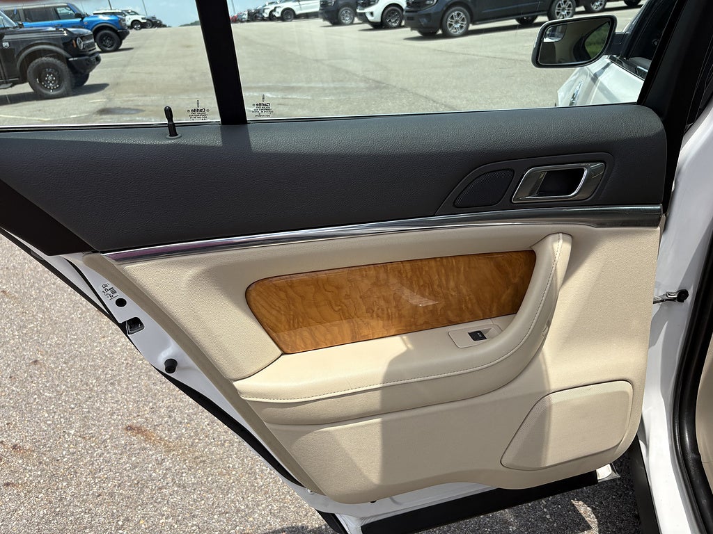 2011 Lincoln MKS Base