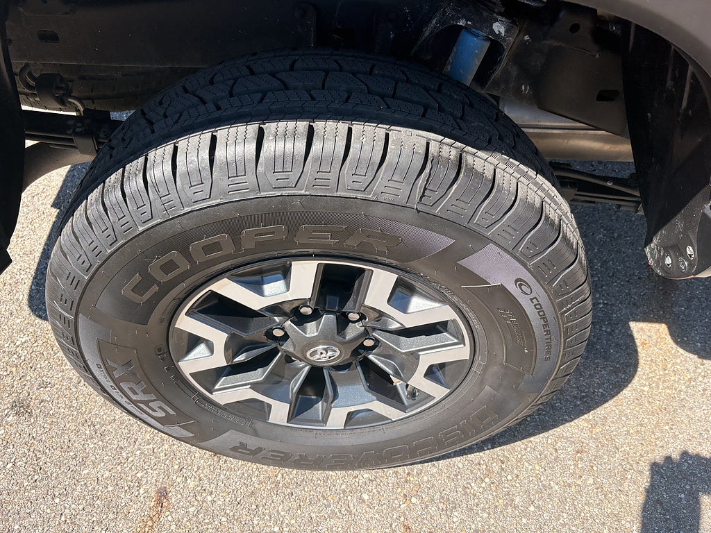 2023 Toyota Tacoma 4WD TRD Off-Road