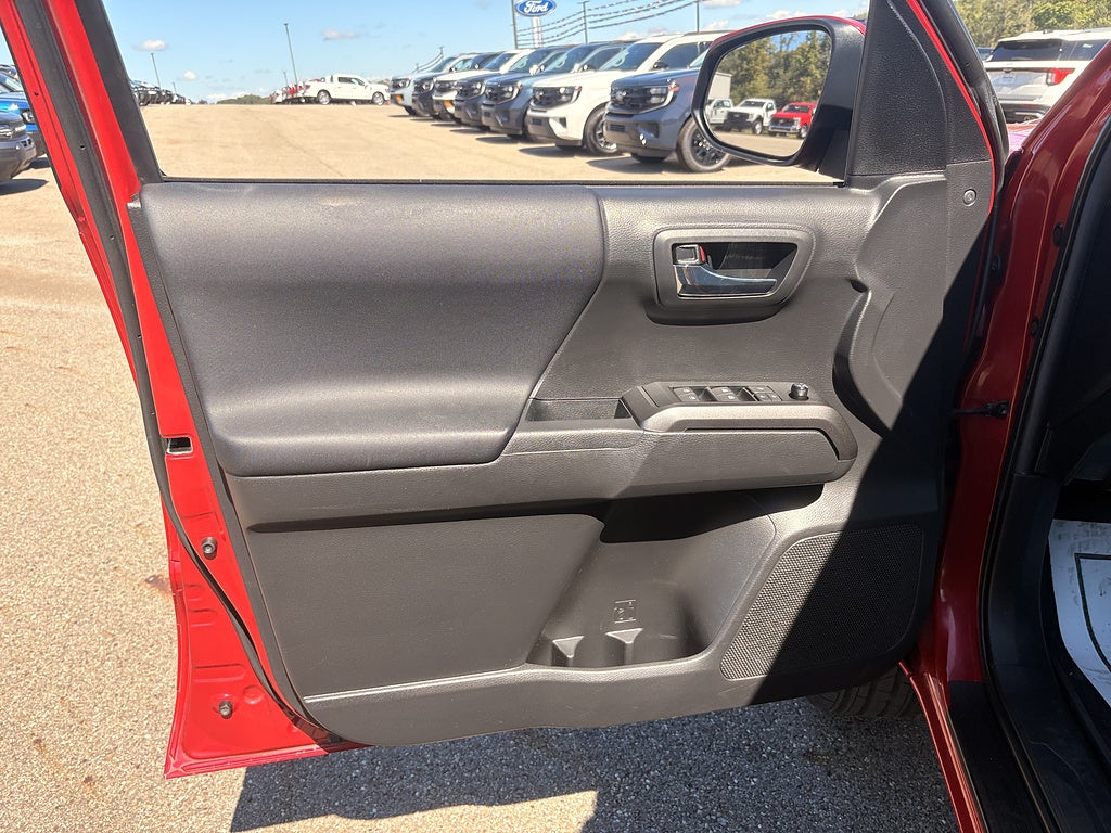 2023 Toyota Tacoma 4WD TRD Off-Road