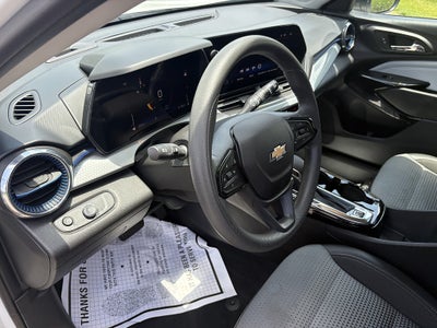 2025 Chevrolet Trax LT