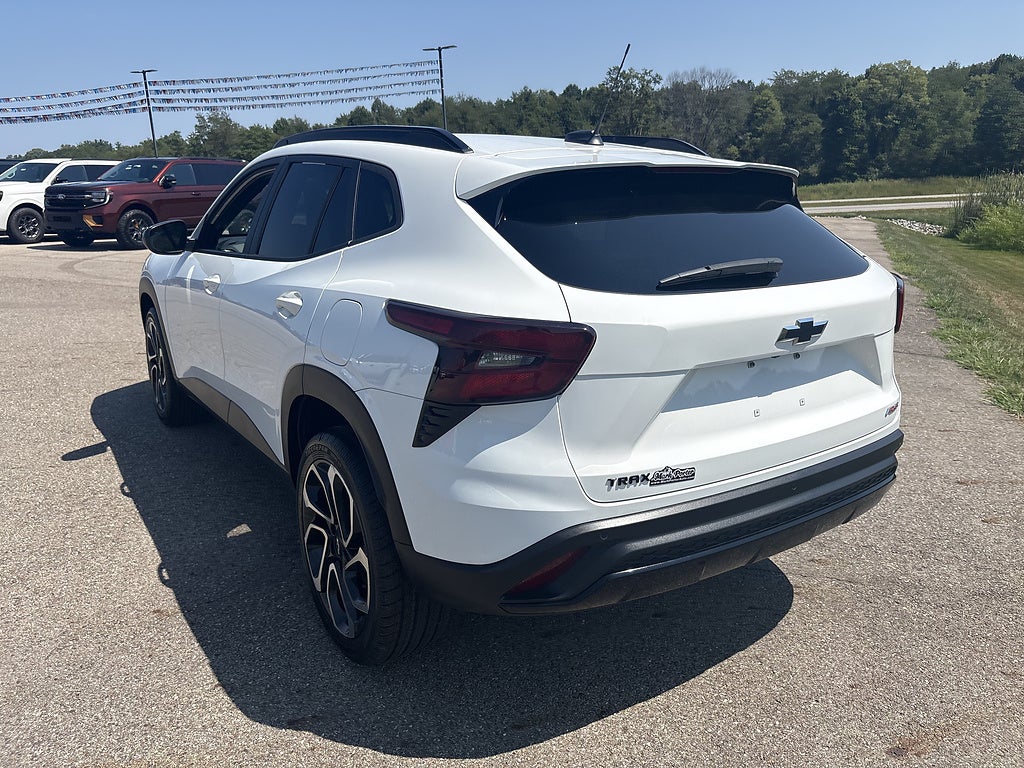 2025 Chevrolet Trax RS