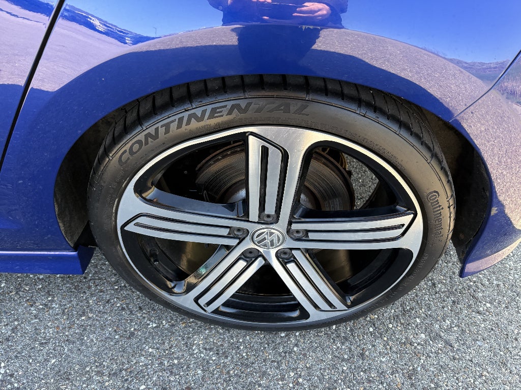 2016 Volkswagen Golf R Base