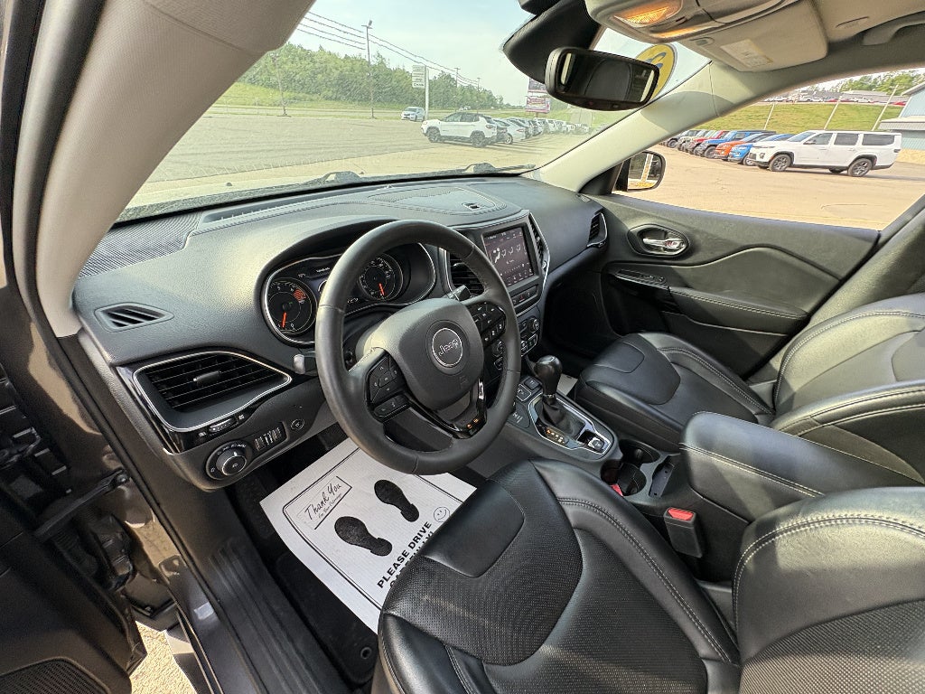 2023 Jeep Cherokee Altitude Lux