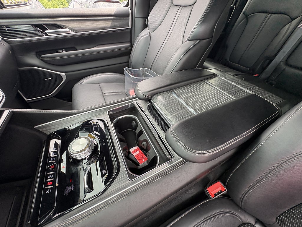 2023 Jeep Wagoneer Series II