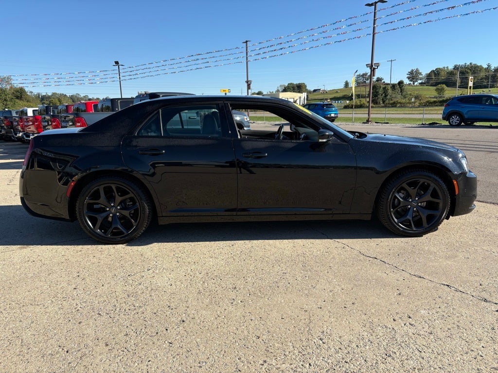 2022 Chrysler 300 S V6