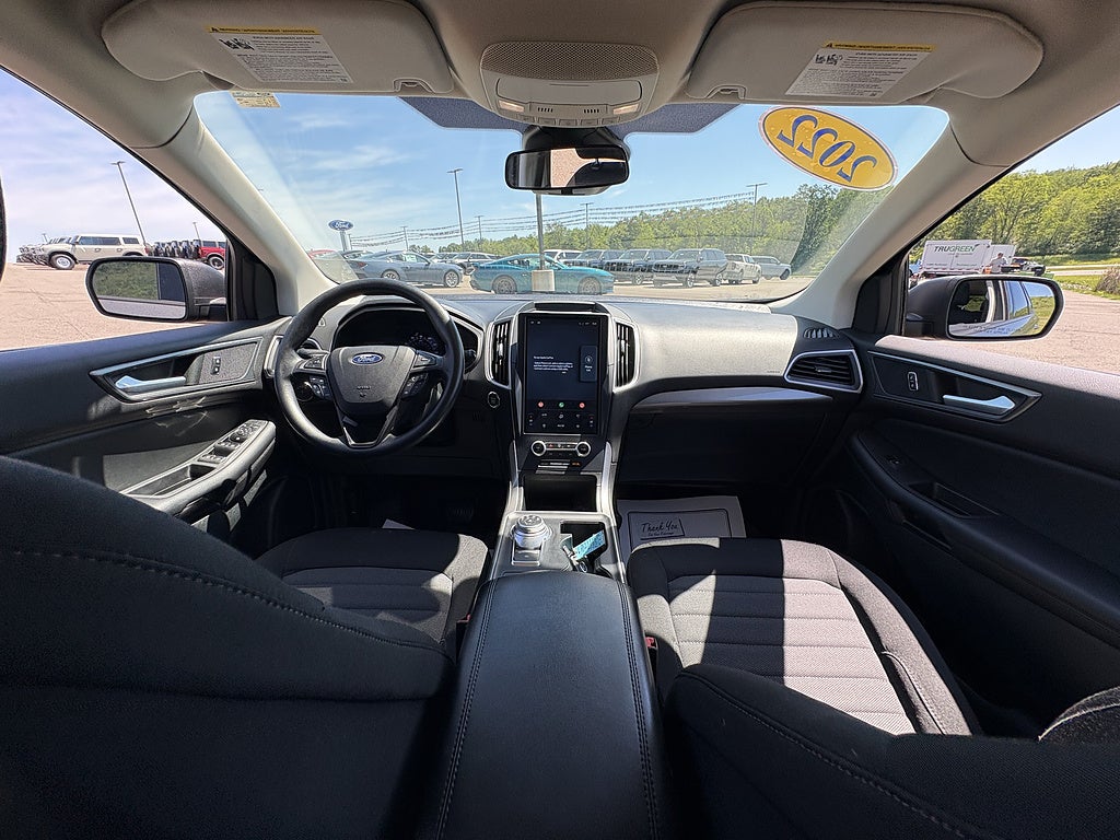 2022 Ford Edge SE