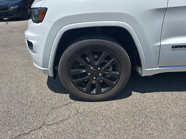 2021 Jeep Grand Cherokee Laredo X 4x4