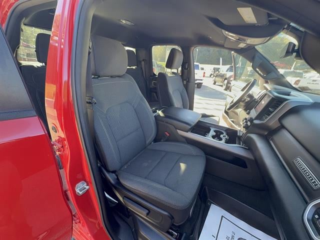 2022 RAM 1500 Big Horn Quad Cab 4x4 6'4' Box