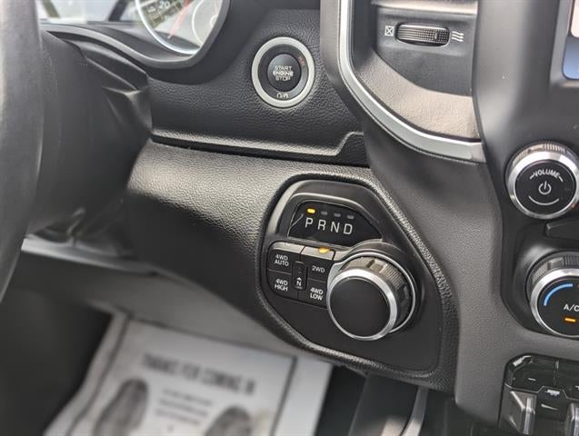 2022 RAM 1500 Big Horn Crew Cab 4x4 6'4' Box