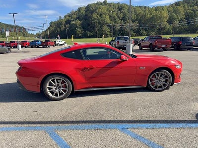 2024 Ford Mustang GT Premium Fastback
