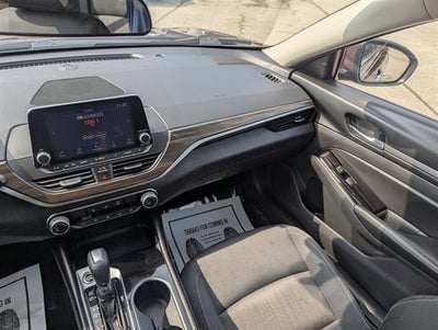 2023 Nissan Altima SV FWD