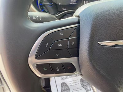 2024 Chrysler Pacifica Hybrid Select