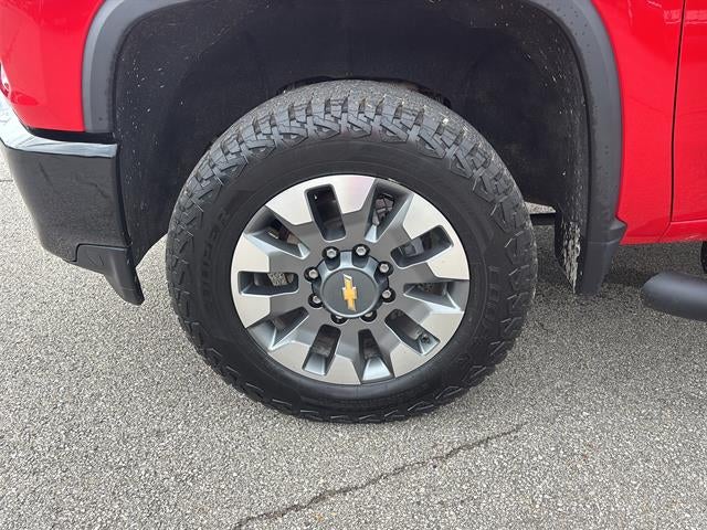 2022 Chevrolet Silverado 2500HD 4WD Crew Cab Standard Bed Custom