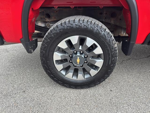 2022 Chevrolet Silverado 2500HD 4WD Crew Cab Standard Bed Custom