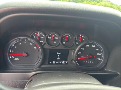 2022 Chevrolet Silverado 2500HD 4WD Crew Cab Standard Bed Custom