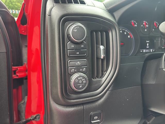 2022 Chevrolet Silverado 2500HD 4WD Crew Cab Standard Bed Custom