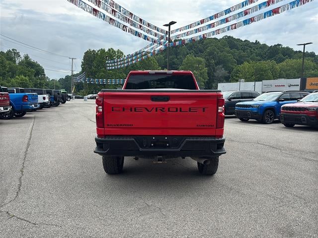 2022 Chevrolet Silverado 2500HD 4WD Crew Cab Standard Bed Custom
