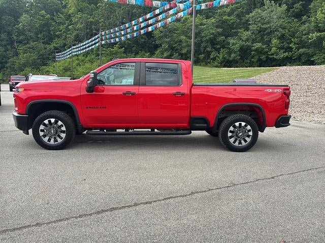 2022 Chevrolet Silverado 2500HD 4WD Crew Cab Standard Bed Custom