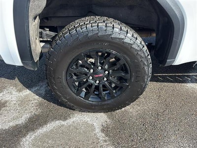 2023 GMC Sierra 1500 4WD Crew Cab Short Box AT4X