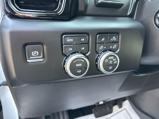 2023 GMC Sierra 1500 4WD Crew Cab Short Box AT4X