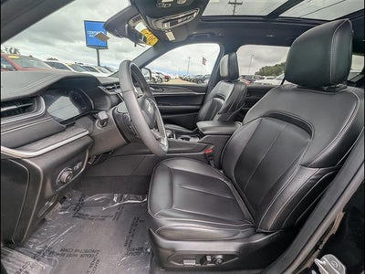2025 Jeep Grand Cherokee L Limited 4x4